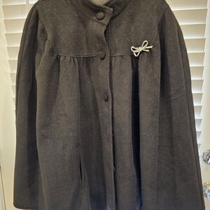 Chic Black Women's Cape with Bow Detail